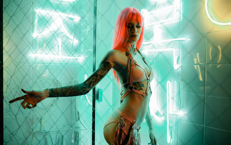 Virtual Lady Profile pic