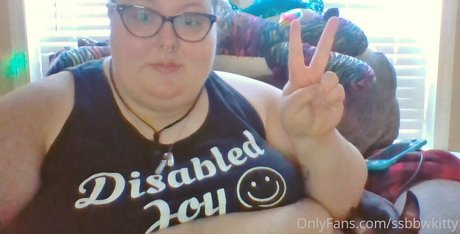 xaphroditerose onlyfans free content