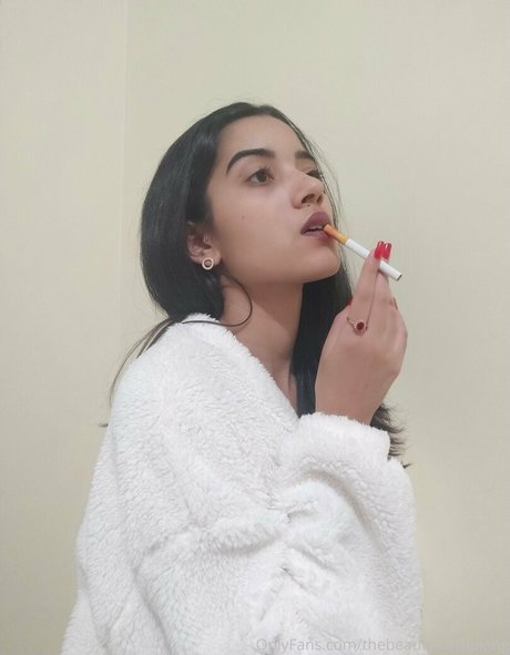 thebeautyofsmoking onlyfans naked