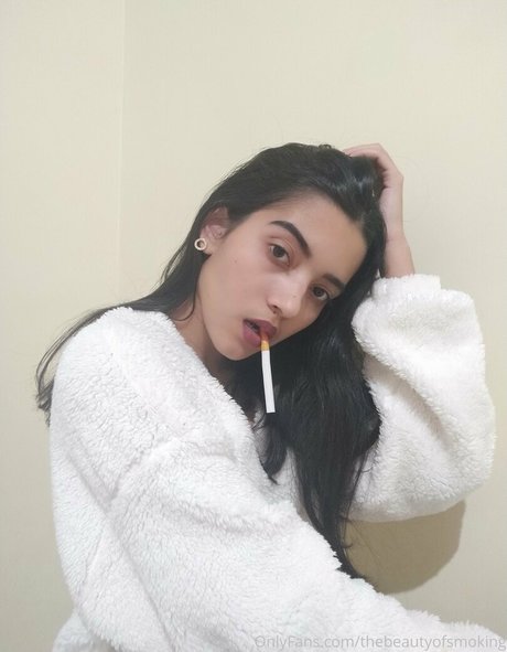 thebeautyofsmoking onlyfans nude porn