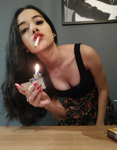 thebeautyofsmoking new onlyfans