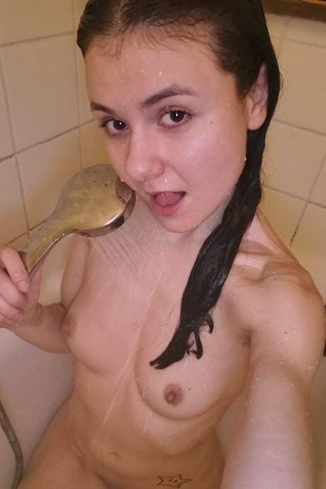 blooming x daisy only fans naked