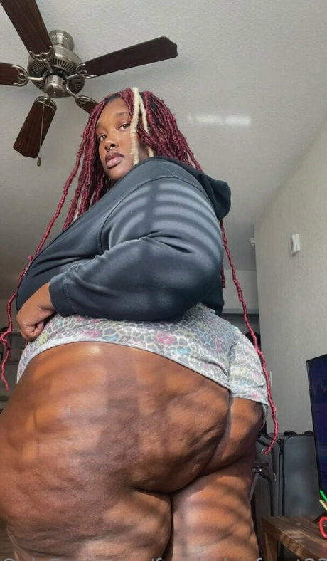 forbiddenfruyt23 onlyfans naked