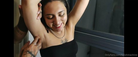 fetishmachinefemme onlyfans naked leak