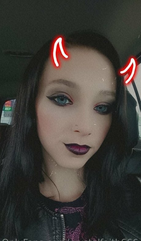 crystalfaith666 onlyfans images