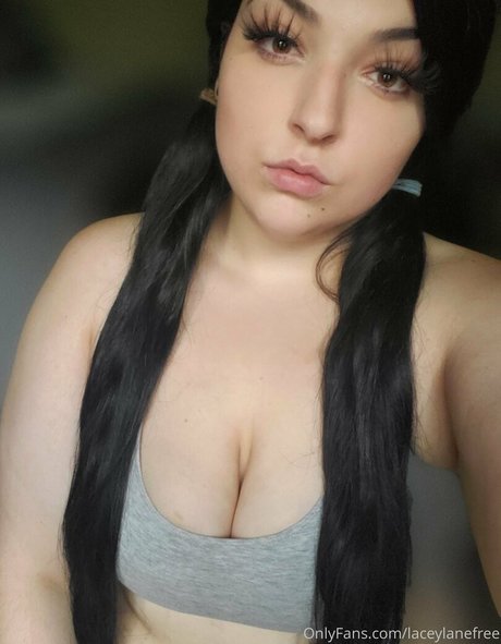 laceylanefree onlyfans model