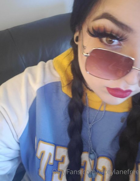 laceylanefree Profile pic