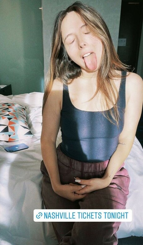 Esther Povitsky onlyfans naked leaked