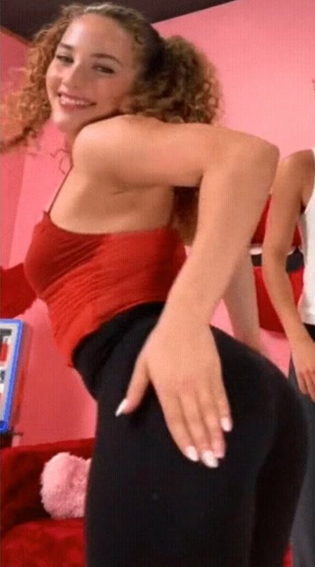 Sofie Dossi onlyfans mega