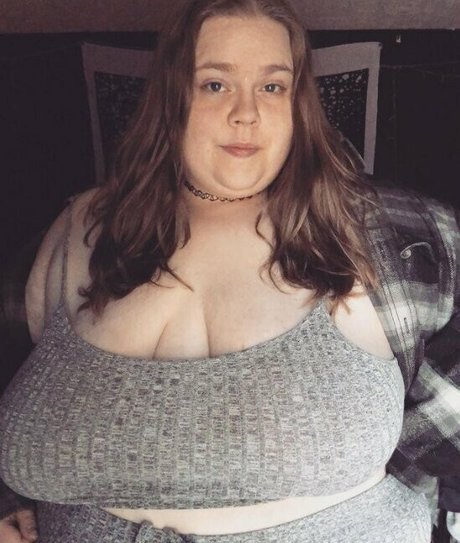 fatstonerchick free only fans sex