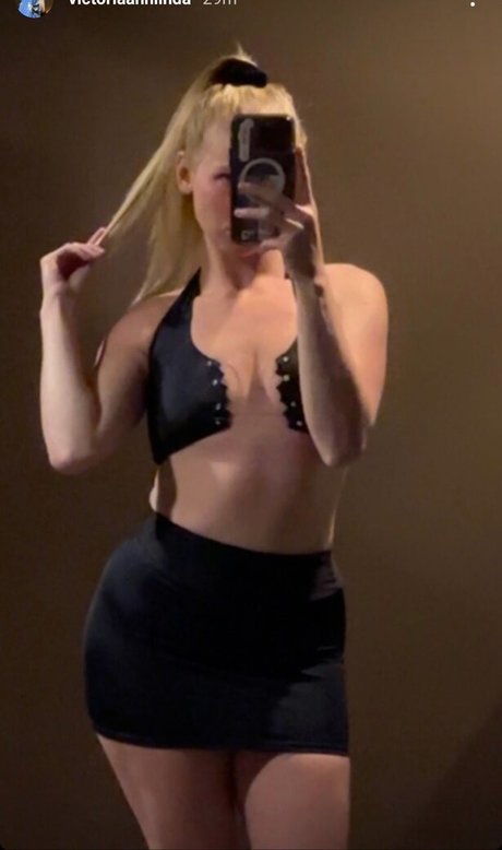 Victoria Ann Linda onlyfans nude porn