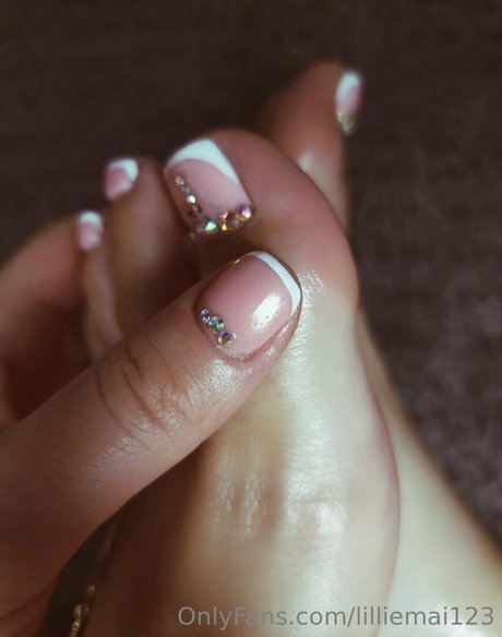 lilliemai123 onlyfans images