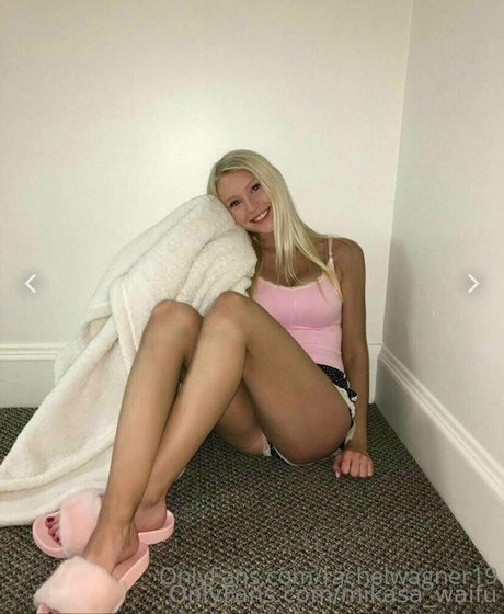 mikasa waifu onlyfans topless