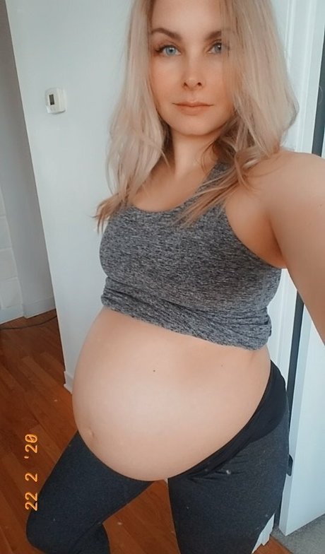 Goddess Rainn onlyfans pictures