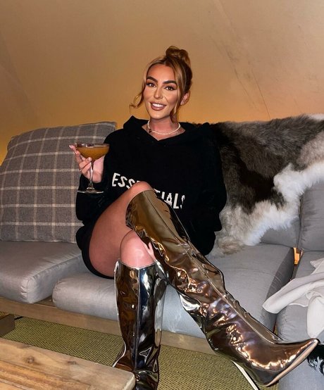 Danielle Tilly Wright onlyfans model