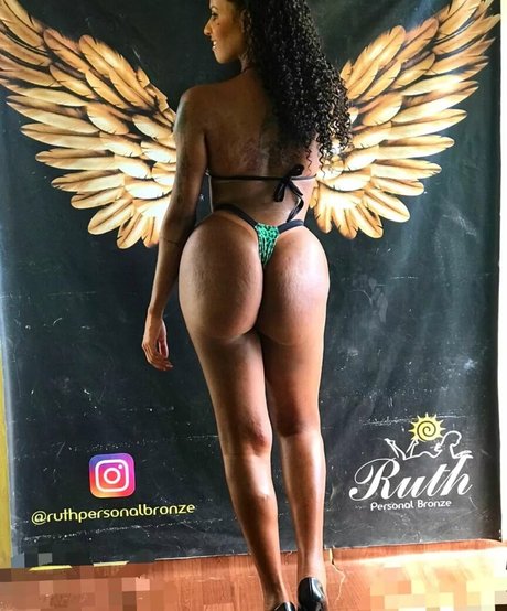 Carine Kishi onlyfans naked