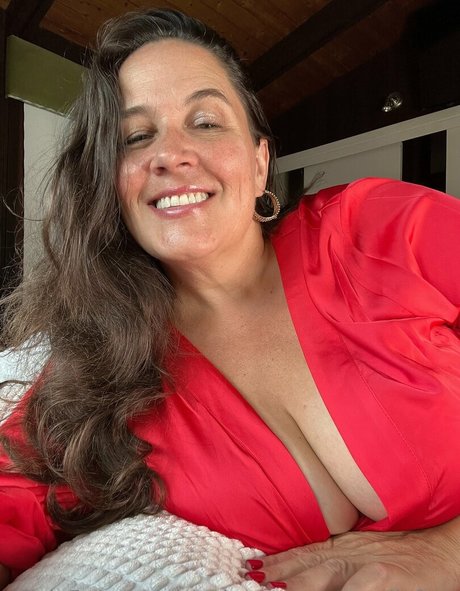 buxomemmanuellefree onlyfans pics leaked