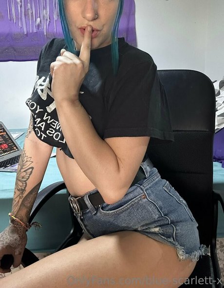 blue scarlett x onlyfans naked