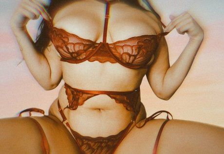 youramandarose Profile pic