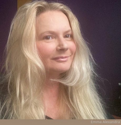 uniquilyyours onlyfans fotos