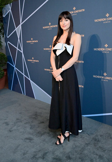 Dakota Johnson onlyfans leak xxx