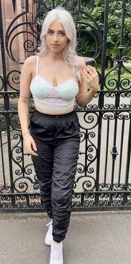 Emma C onlyfans posts