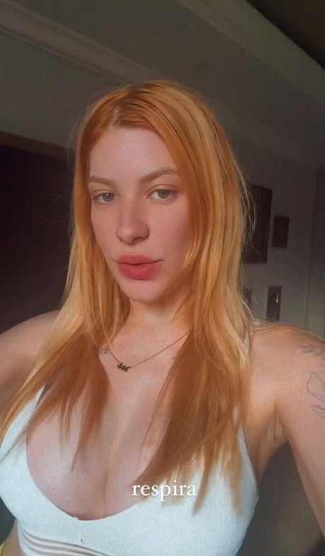 Carol Camargo onlyfans lean