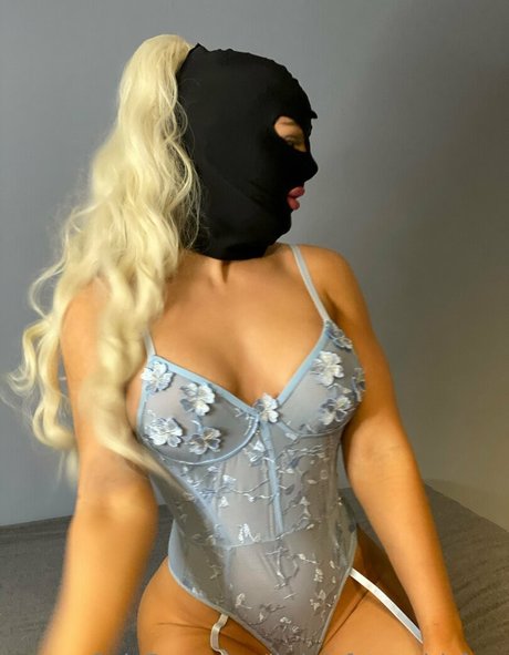 littlelofotengirl free only fans pics