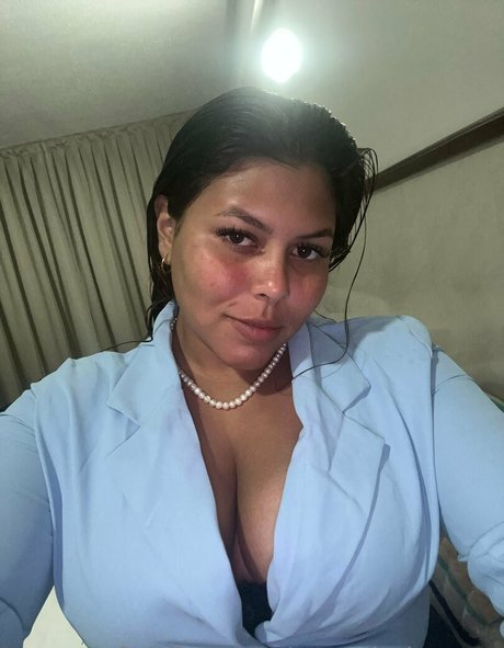 sweetdesireenew onlyfans topless