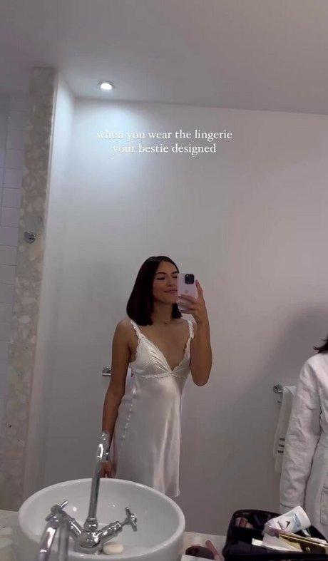 Shanti Tan only fans pics