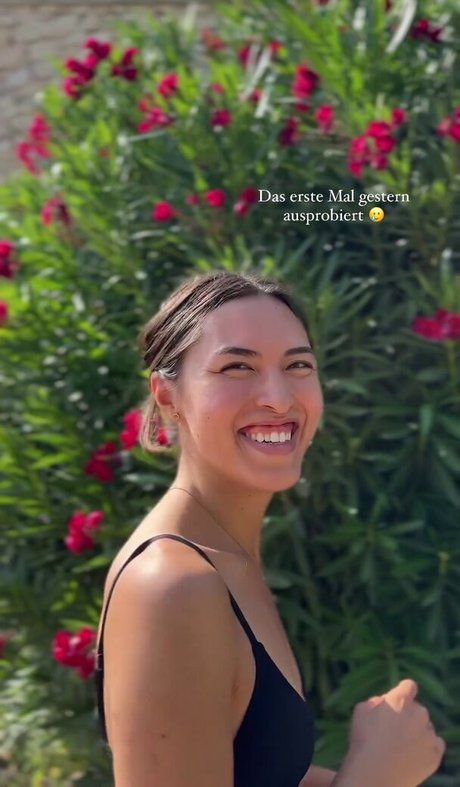 Shanti Tan onlyfans naked leaked