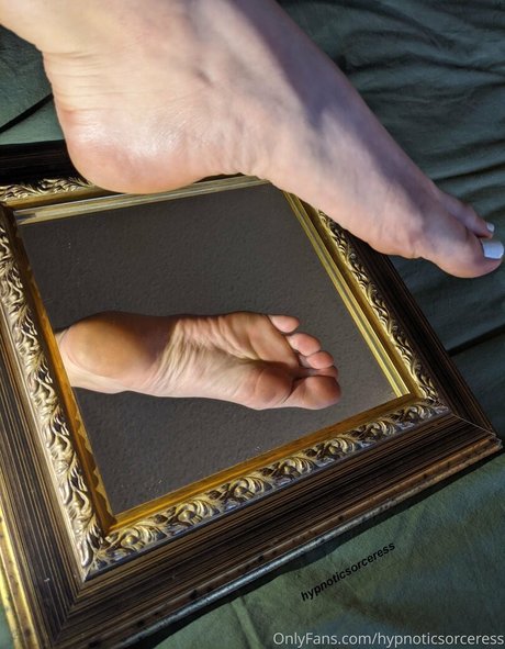 hypnoticsorceress naked leaked onlyfans