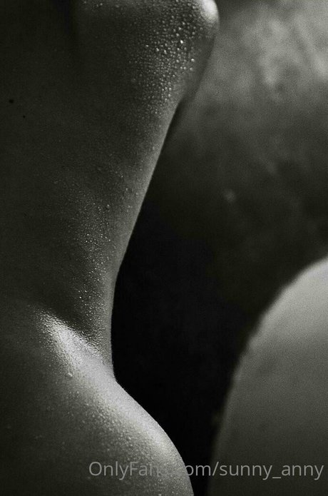 sunny anny onlyfans porn leaked