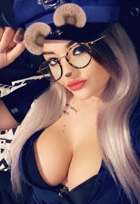 twonaughtysisters onlyfans nudes leak