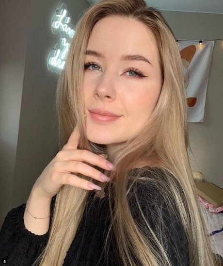 Agent Nesty only fans content