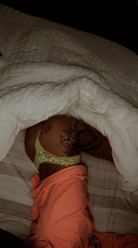 theonlybarbi2 onlyfans leak nudes