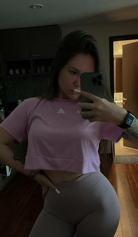 olesyaliberman onlyfans striptease