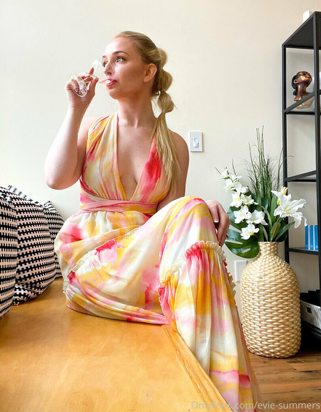 evie summers onlyfans free content