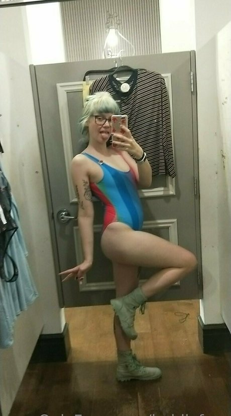 heidivfree onlyfans public photos