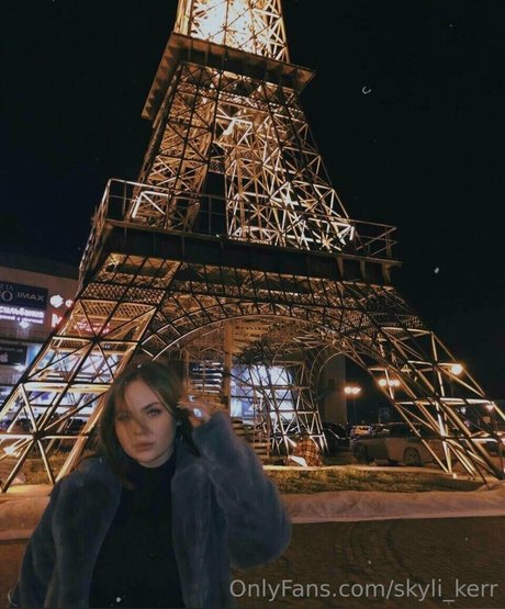 skyli kerr onlyfans leaked tits