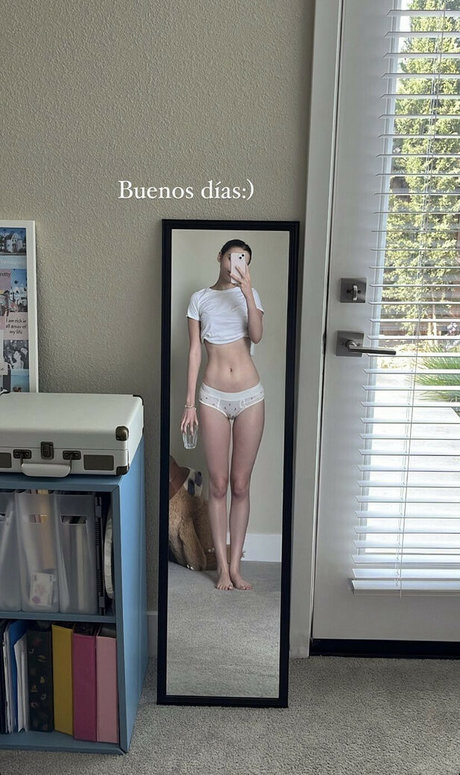 ines roml onlyfans model photo