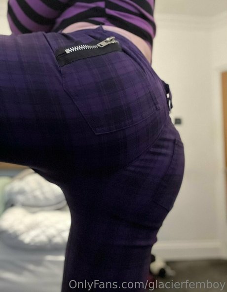 glacierfemboy onlyfans model photo