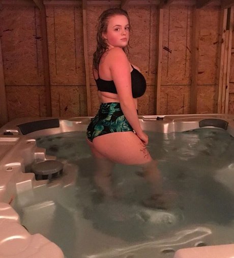 playwithtayyy nude leak onlyfans