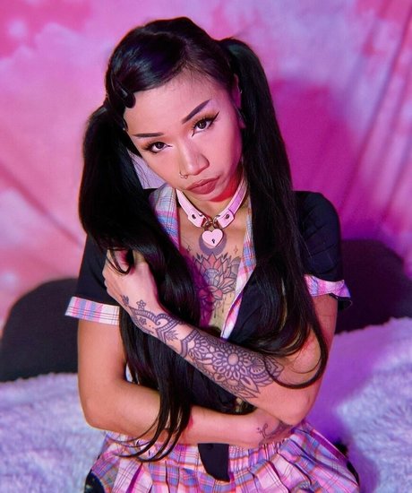 Raine Lee onlyfans nudes porn