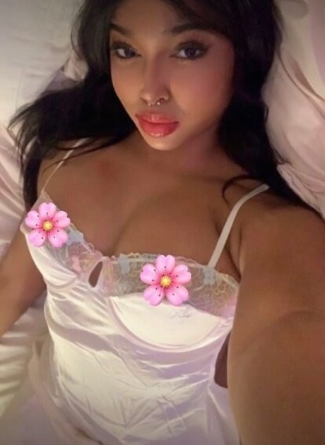 lovesicksavii onlyfans leaked tits