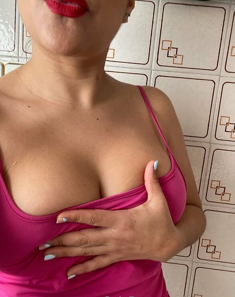 hiyensex desnuda onlyfans