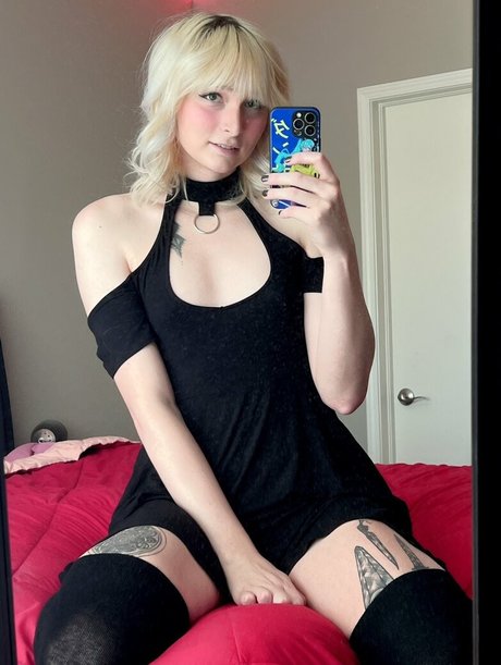 RoseWaltzEX onlyfans