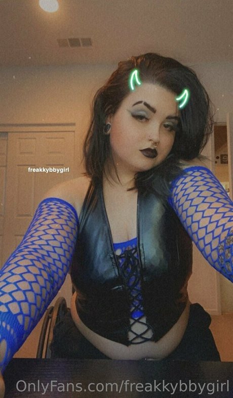 freakkybbygirl onlyfans nude pics