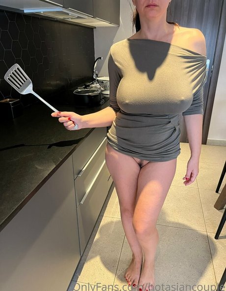 hotasiancouple only fans naked