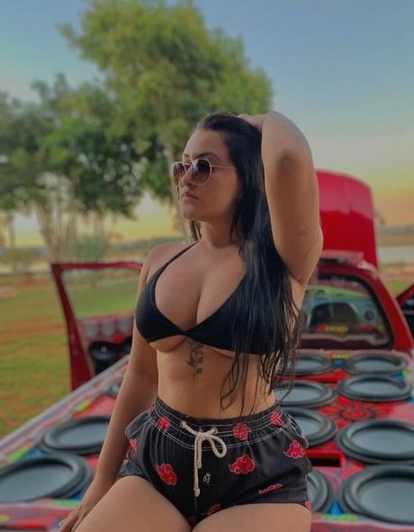 Danyelle Oliveira feet onlyfans